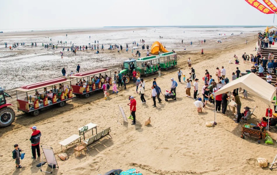 Qidong's May Day holiday sparks tourism, spending surge