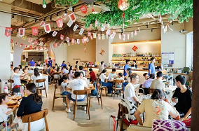 Xiangzhou experiences tourism, consumption surge during May Day holiday